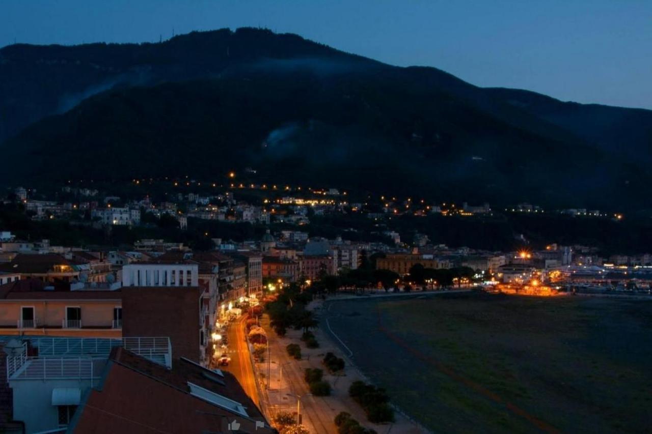 Hotel Stabia Кастелламмаре-ди-Стабия Экстерьер фото