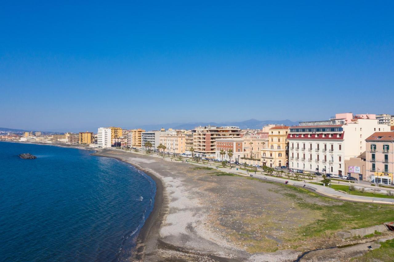 Hotel Stabia Кастелламмаре-ди-Стабия Экстерьер фото