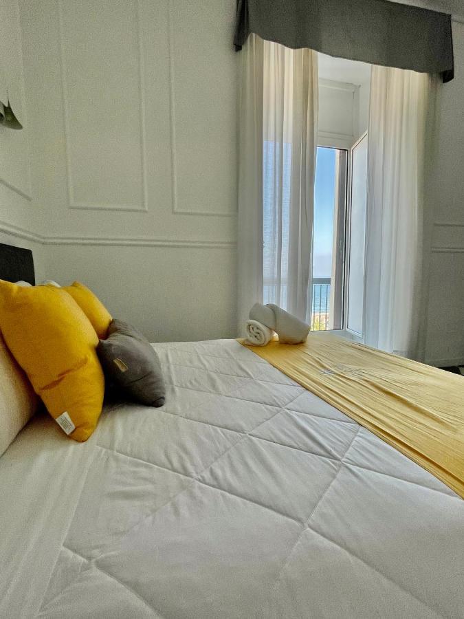 Hotel Stabia Кастелламмаре-ди-Стабия Экстерьер фото